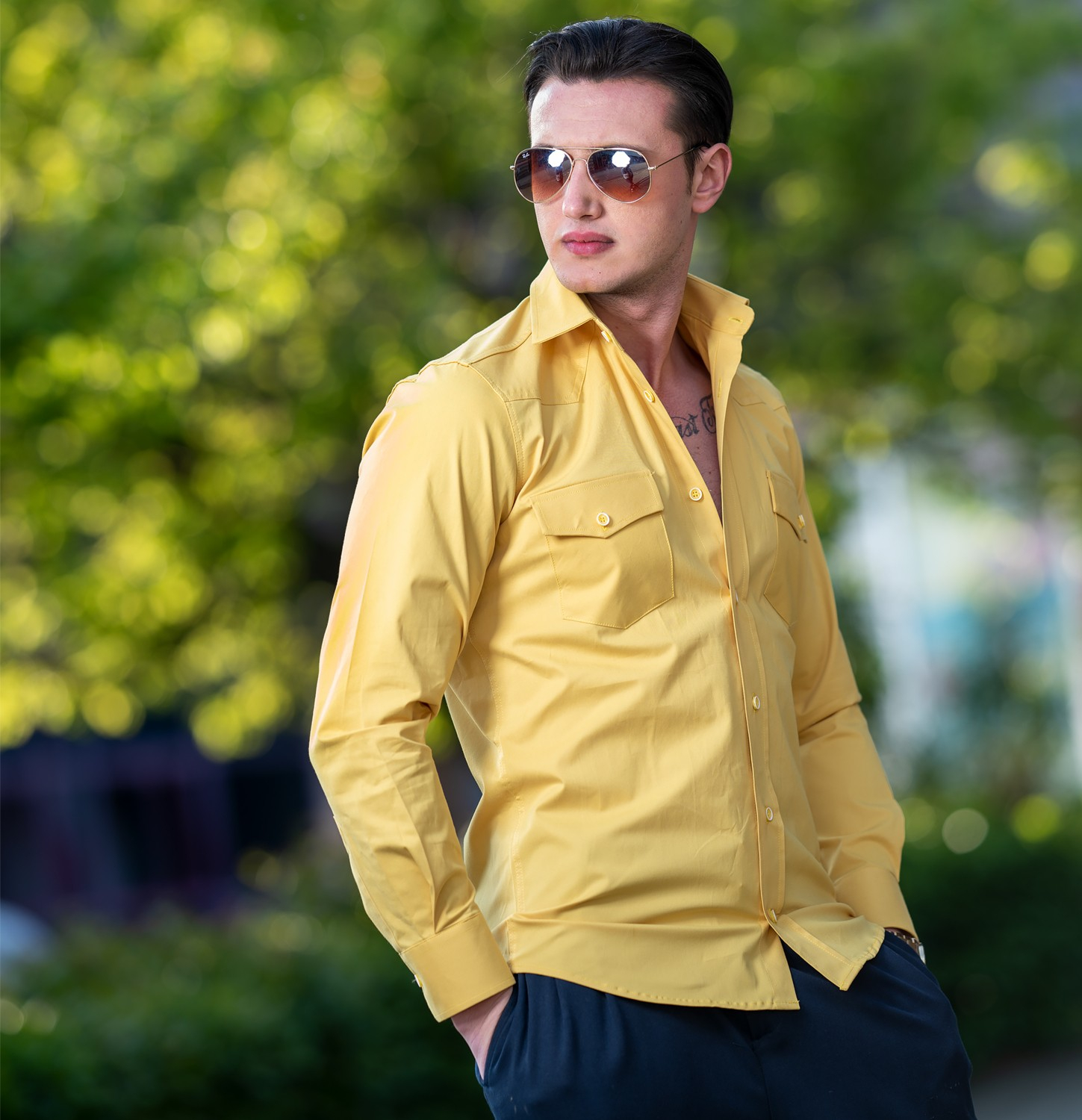 Эксклюзивная желтая солнечная рубашка Exve из хлопка и лайкры с двумя карманами на молнии в стиле западной рубашки с узким кроем для активного отдыха.